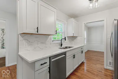5924 Allisonville, Indianapolis - 30