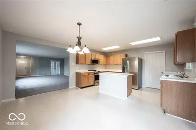 10290 Tournon Drive, Fishers - 23