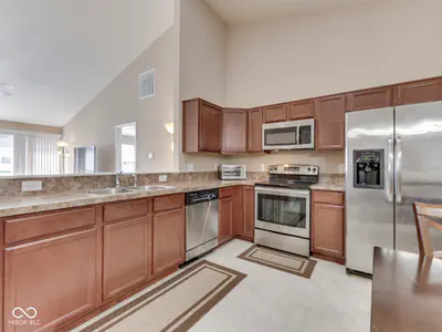 2899 Sampler Lane, Monrovia - 17