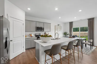 8197 Harper Estates Drive, Avon - 11