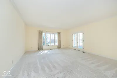 7925 Beaumont Green East Drive, Indianapolis - 31