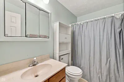 907 Cragwood Court, Plainfield - 16