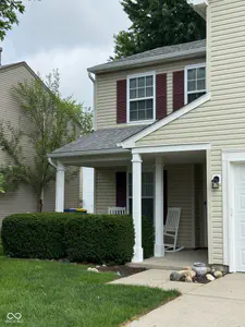 10022 Sapphire Berry Lane, Fishers - 2