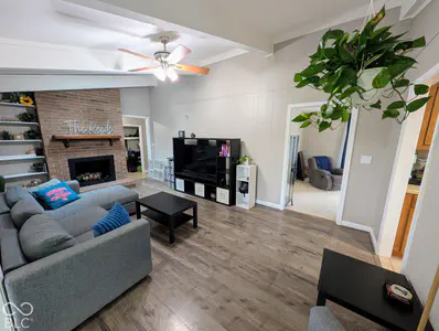 1640 South, Columbus - 5
