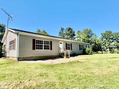8476 Sycamore Road, Bloomfield