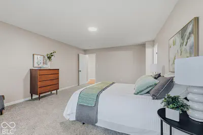 9220 Allegro Drive, Indianapolis - 17