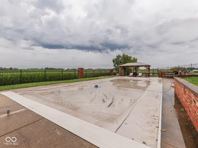 2058 100, Franklin - 75