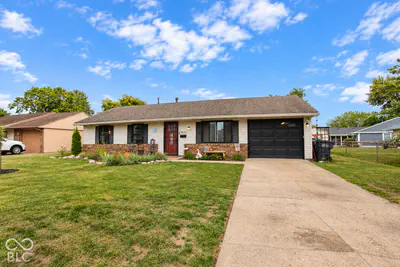 1021 Eastlawn Drive, Whiteland - 1