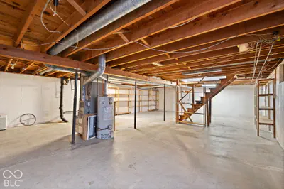 409 Wedgewood Drive, New Albany - 32
