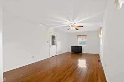 8223 U S 35 Highway, Losantville - 15