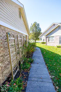 554 Cresthaven Drive, Indianapolis - 69