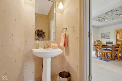 6132 Fox Court, Pendleton - 17