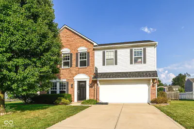 2417 McGregor Drive, Avon