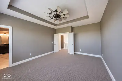 18176 Lakes End Drive, Westfield - 36