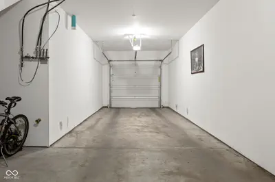 727 Illinois Street, Indianapolis - 25
