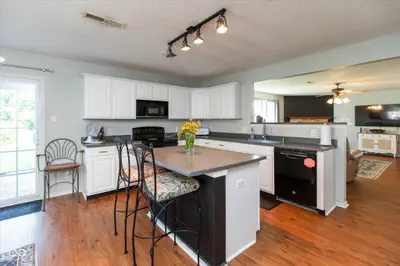 10239 Homestead Drive, Brownsburg - 12