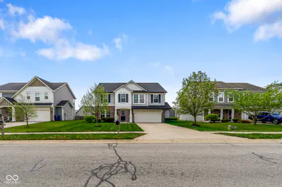 5571 W Woodhaven Drive, McCordsville - 9