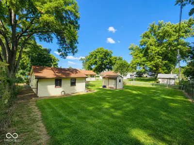 741 Lakeview Drive, Noblesville - 3