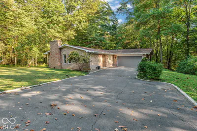 1042 Farmington Drive, Crawfordsville
