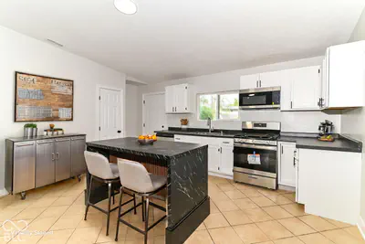 9226 Rochelle Drive, Indianapolis - 9