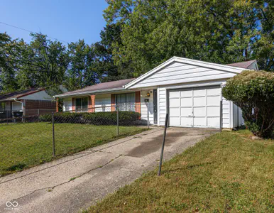 3956 Strathmore Drive, Indianapolis - 3