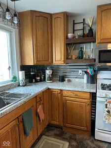 1121 W Washington Avenue, Shelbyville - 9