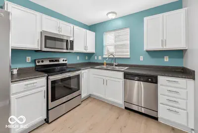 910 Stonehurst Drive, Franklin - 33