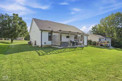1043 Shadowlawn Avenue, Greencastle - 43