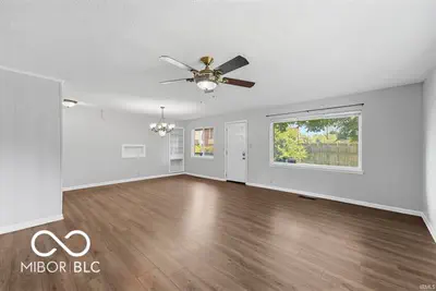 912 Warwick Drive, Muncie - 12