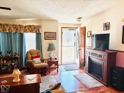 312 W Lou Lane, Greensburg - 7