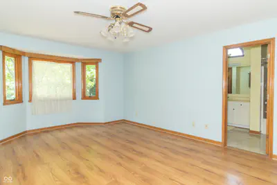 2460 Hickory Boulevard, Greenfield - 24