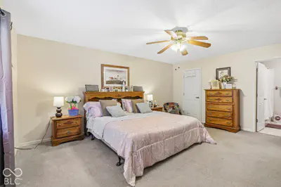 320 E Quail Wood Lane, Westfield - 26