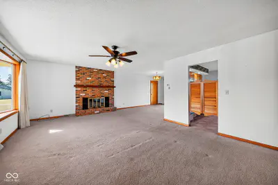 910 W Walnut, Rockville - 9