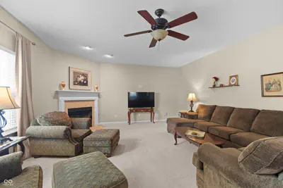 1014 Swinton Way, Westfield - 12