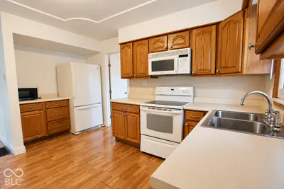 6102 Terrace Avenue, Indianapolis - 9