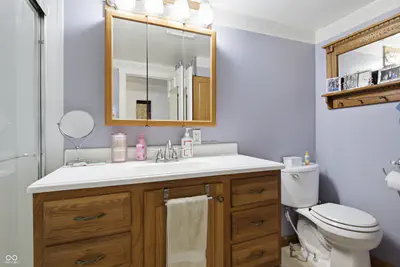 139 Main Street, Centerville - 27