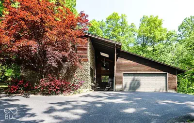 1018 Wildwood Lane, New Albany - 1