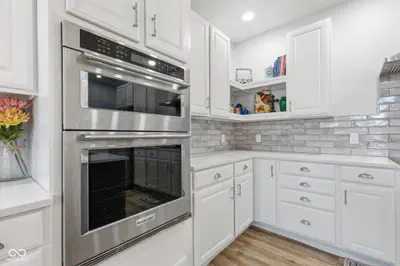 8446 Parkview Drive, Rockville - 16