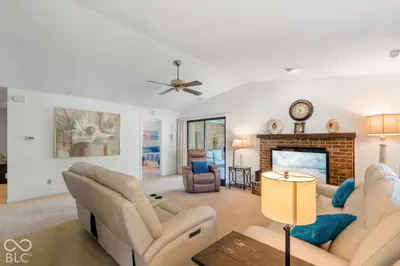 7537 Farm View Circle, Indianapolis - 11