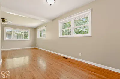 10205 College Avenue, Carmel - 11