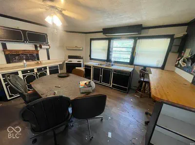 900 S County Road 550 E, Selma - 7