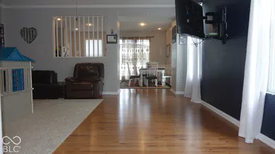 8140 Harshaw Drives, Indianapolis - 4