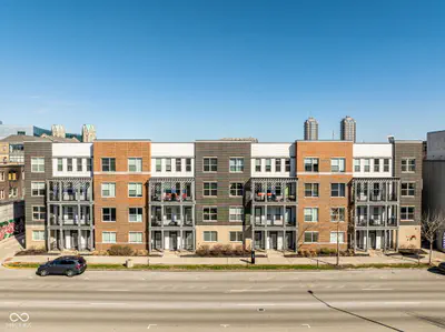 727 Illinois Street, Indianapolis - 34