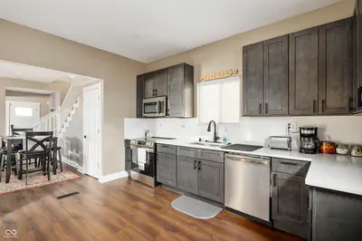 1041 East Street, Indianapolis - 9