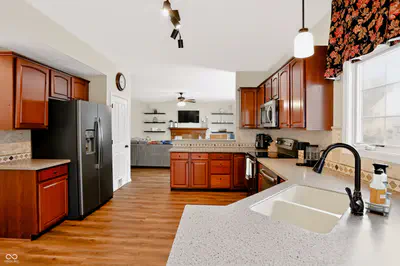 7253 Shag Oak Drive, Noblesville - 23