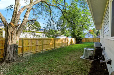 1415 E Castle Avenue, Indianapolis - 40