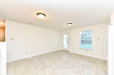 9143 Stones Bluff Place, Camby - 11