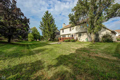 7301 Chestnut Hills Boulevard, Indianapolis - 30
