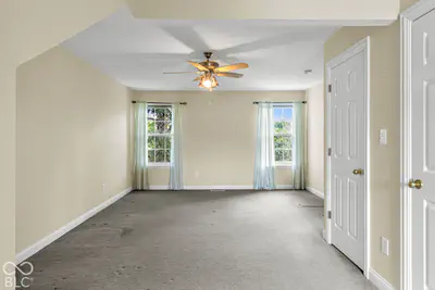 6763 Woodcliff Circle, Zionsville - 27