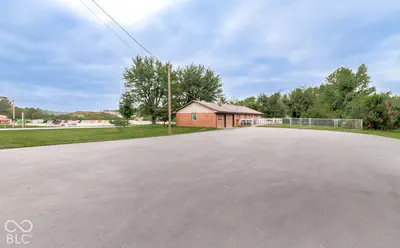 10997 Co Rd 800 N, Seymour - 19